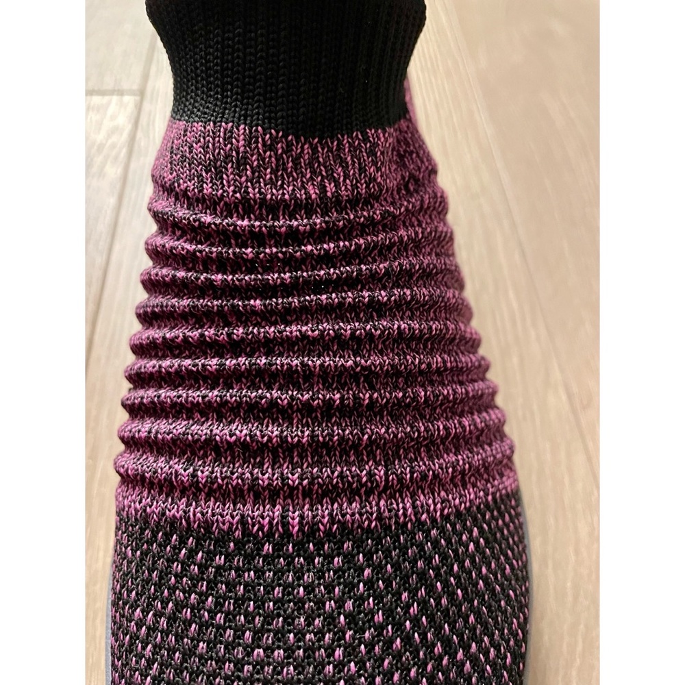 Hyper Memory Foam Sneaker - image 6